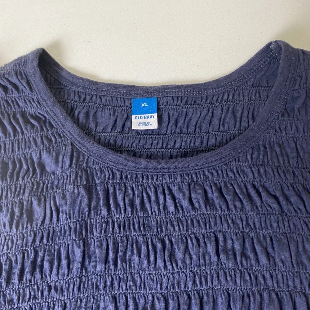 Old Navy Smocked Puff Sleeve Women Top XL Navy Blue Ruffle Hem Cotton Blouse
